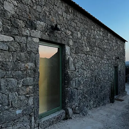 Casa Da Curva * Mendiga