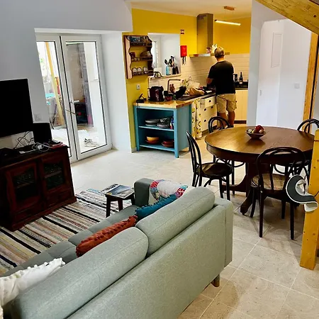 Semesterbostad Casa Da Curva Mendiga